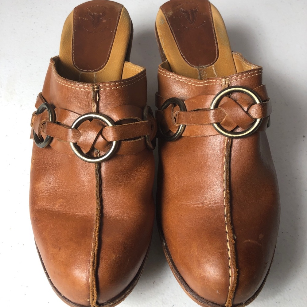 Cheryl Triple Ring Clogs Brown Sugar Leather 70121